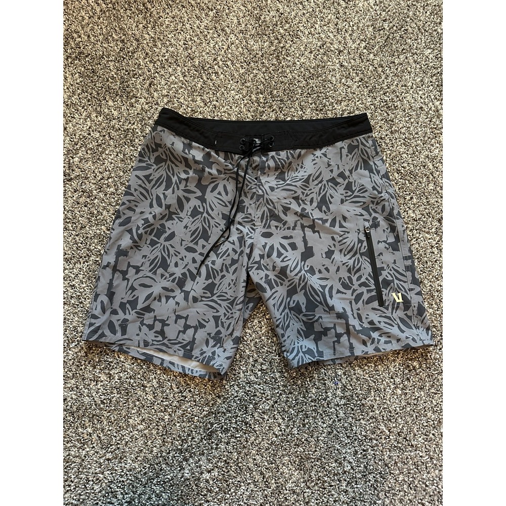 Vuori Infinity Boardshorts Mens 32 Gray Floral Swim Surf Shorts Drawstring